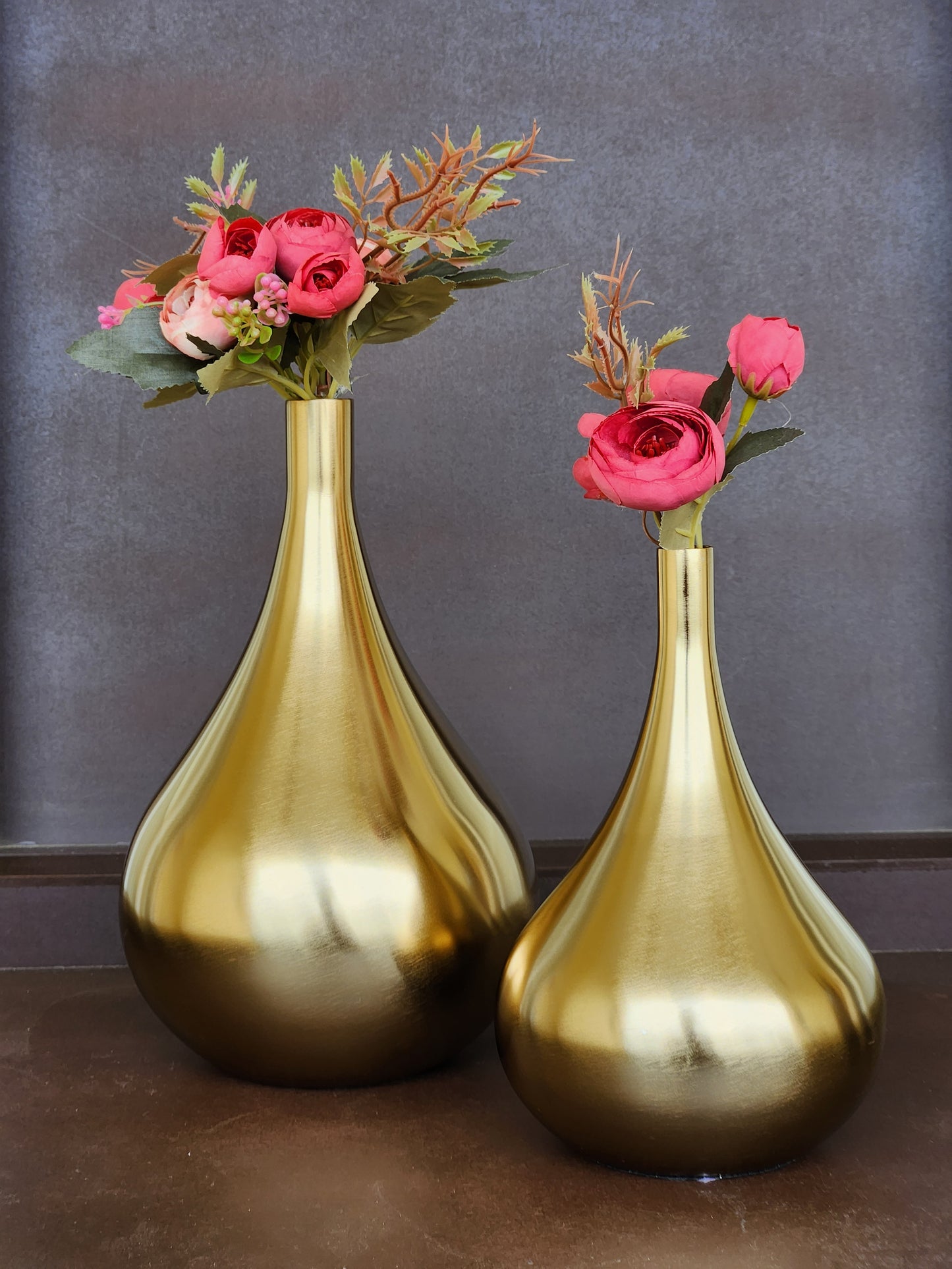 Metal Vase Drop